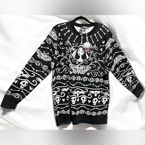 Size XLarge………..Black and White Grave themed Sweater. New…….Corpse Bride